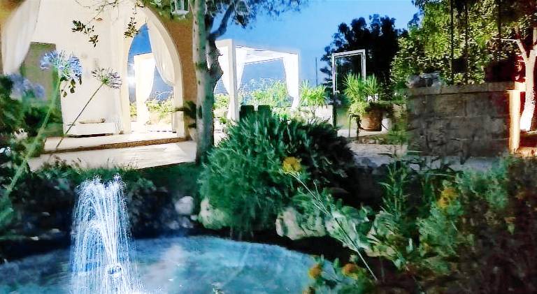 House with garden, terrace & barbeque — photo 3