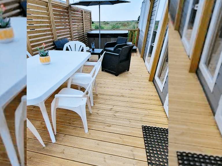 Mobile home with heated pool, jacuzzi & patio — photo 4