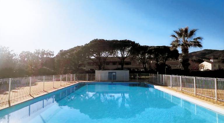 Rental apartment with pool — photo 3