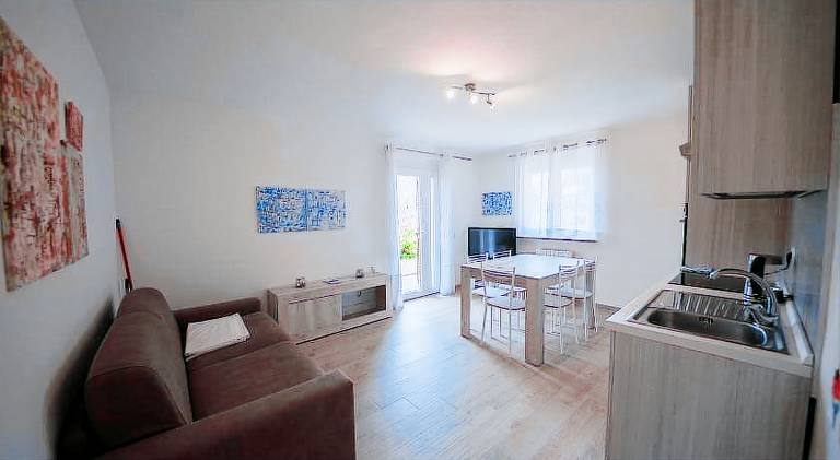 Rental apartment with barbeque & garden — photo 2