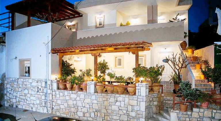 Wonderful holiday apartment with terrace | Dogs allowed in Mylopotamos