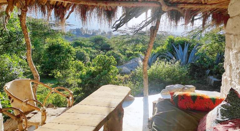 Family-friendly lovely vacation home with pool, yard & patio | Perfect for remote work | Pets allowed — photo 3