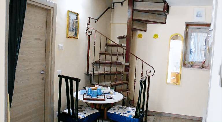 House with 2 rooms for 4 persons — photo 4
