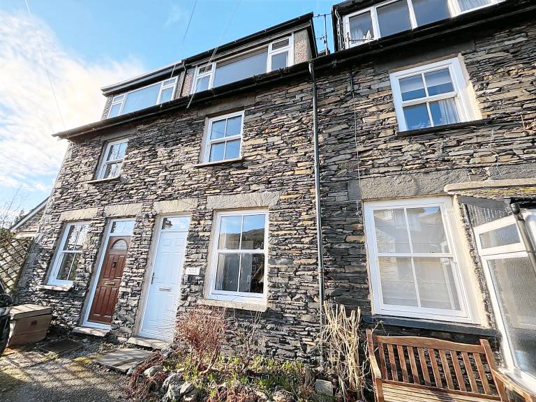 Cottage with yard in Ambleside