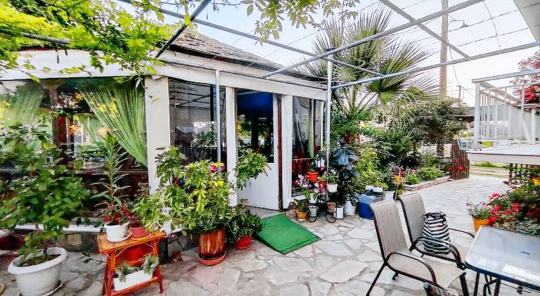 Rental apartment with BBQ, yard & patio | Beach nearby | Pet-friendly — photo 5