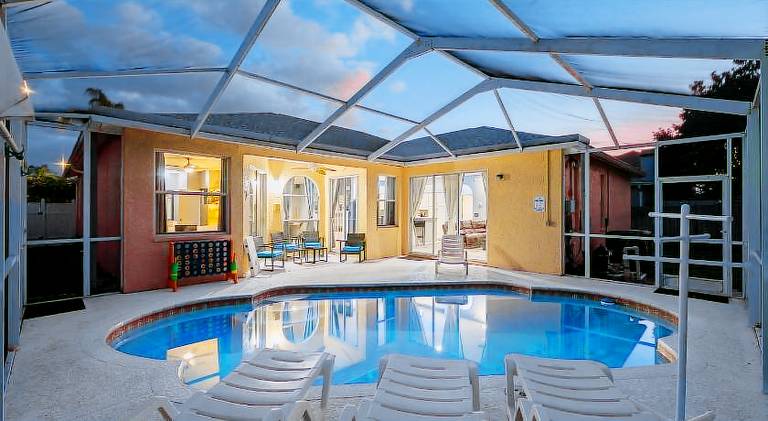 178 m&sup2; Ferienhaus