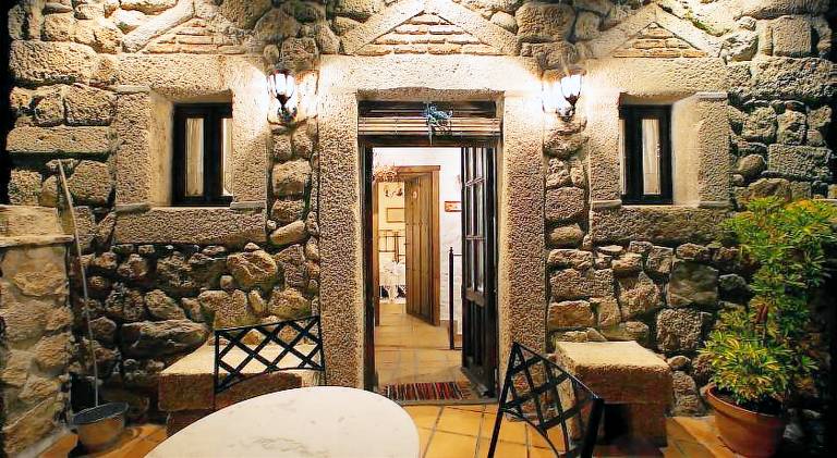 House with patio | Suitable for remote work | Pets allowed — photo 4