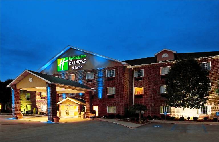 Holiday Inn Express Hotel & Suites Center Township By IHG — photo 5