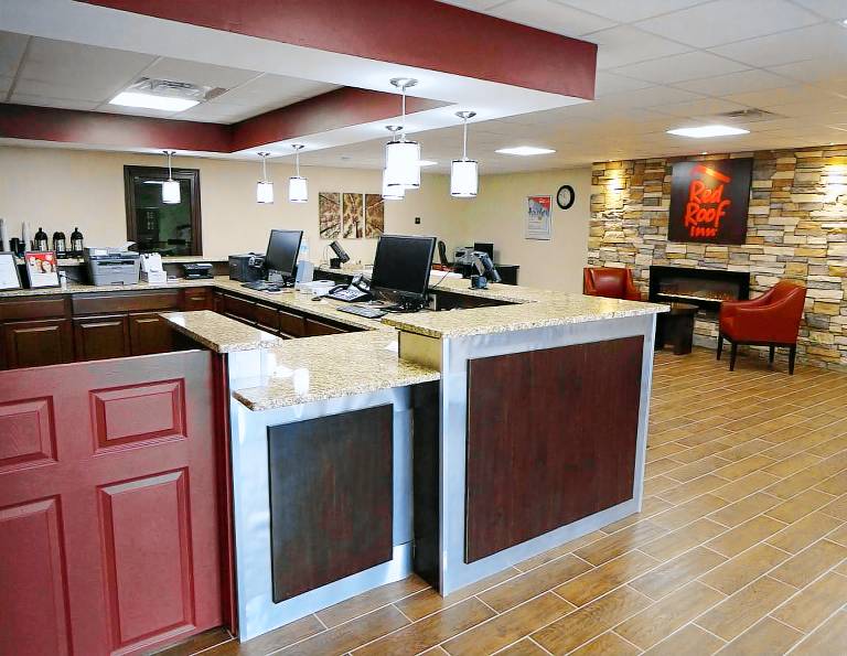 Red Roof Inn Indianapolis - Castleton — photo 4