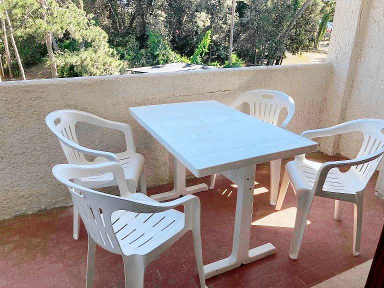 Holiday apartment with Internet and balcony on the beach — photo 5