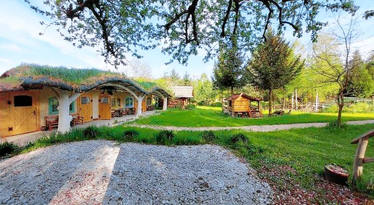 Pleasant farm with jacuzzi | Pets allowed — photo 3