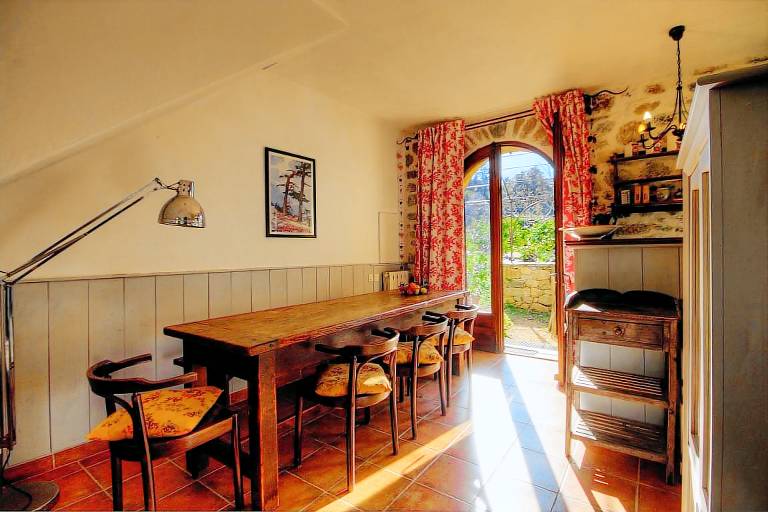 Beautiful gite with barbecue, terrace & garden | Pets are welcome — photo 3