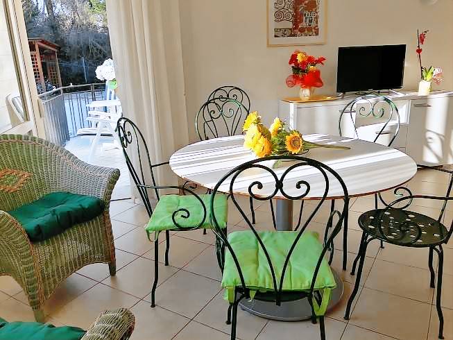 Rental apartment with terrace — photo 3