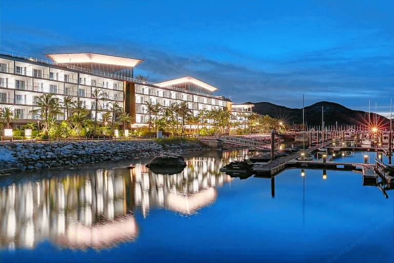 Shenzhen Langqi Zhanyun Resort Hotel in Shenzhen