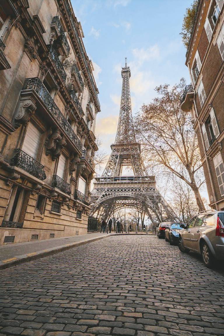 Holiday apartment | Close to Arc de Triomphe in Courbevoie
