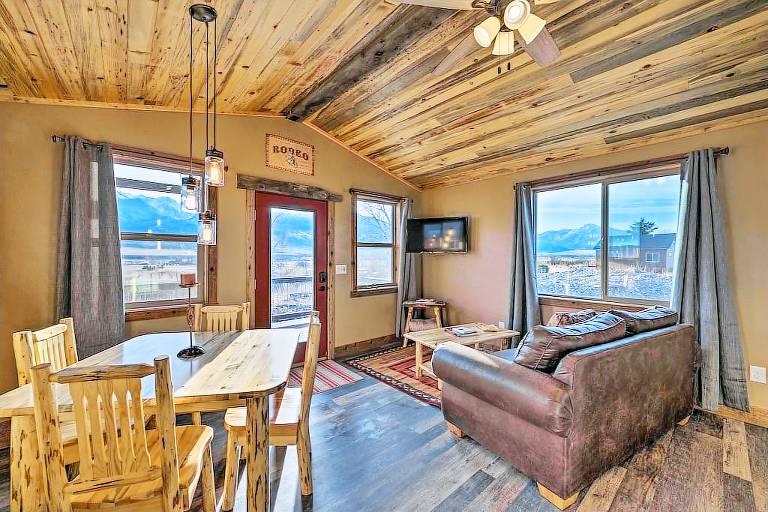 Cabin  Pray