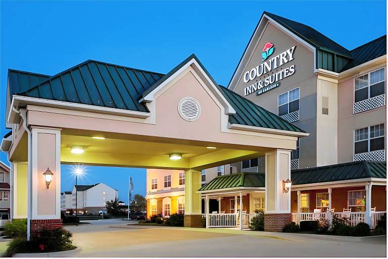 Country Inn & Suites by Radisson Effingham IL