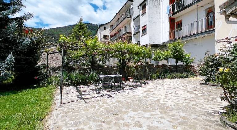 Wonderful holiday apartment with garden | Pets are welcome — photo 2