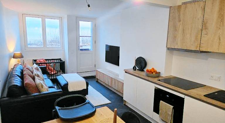 Apartment with 2 rooms for 6 persons — photo 3