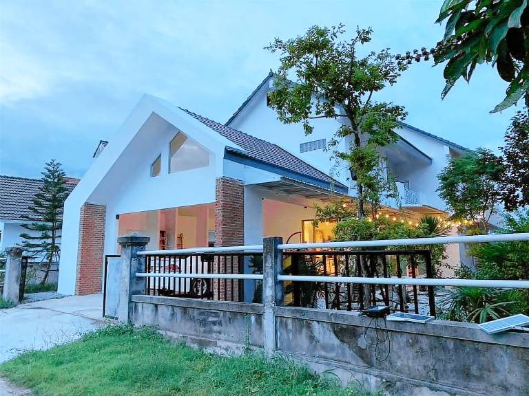 Vacation home with pool, barbeque & garden | Water view in Rayong