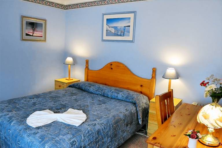 Bed and breakfast  Westminster