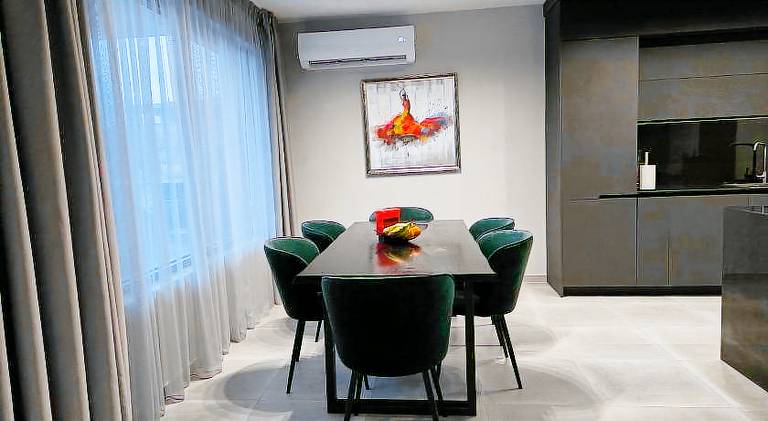 Villa with pool — photo 5