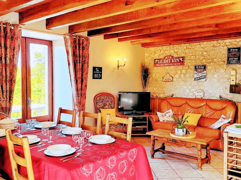 Cottage with barbeque & garden | Pet-friendly — photo 3