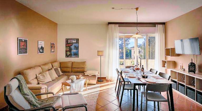 Welcome to Casa di Lucca - Your Friendly Retreat with Terrace and Parking — photo 3