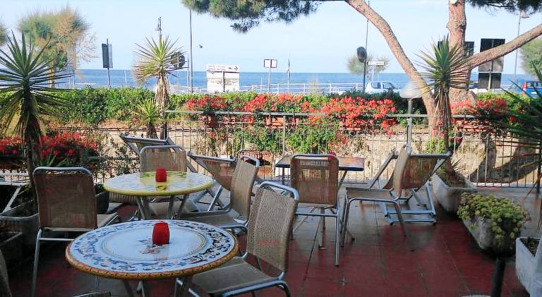 Nice holiday apartment with patio | Beach nearby | Pet-friendly — photo 4
