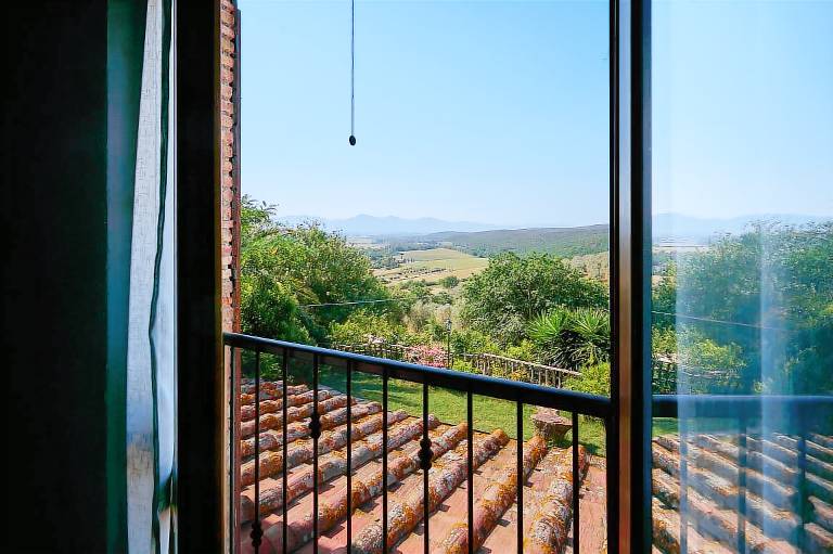 Apartment mit Garten, Terrasse und Pool