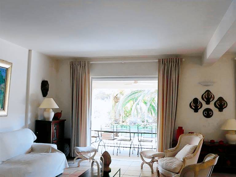 Beautiful Villa 50m from Beach, Shops, with Garden and Terrace — photo 5