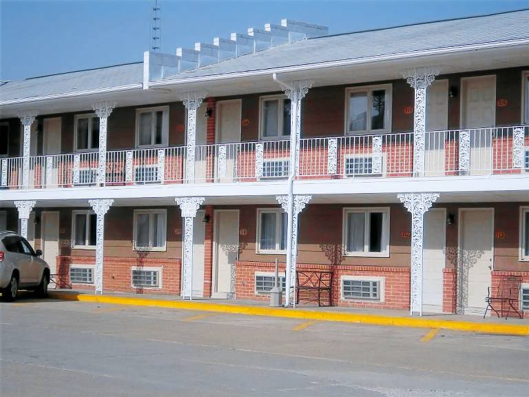 Circle S Motel Cozad I-80 in Cozad, NE