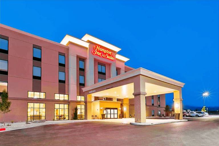 Hampton Inn and Suites Wells — photo 2