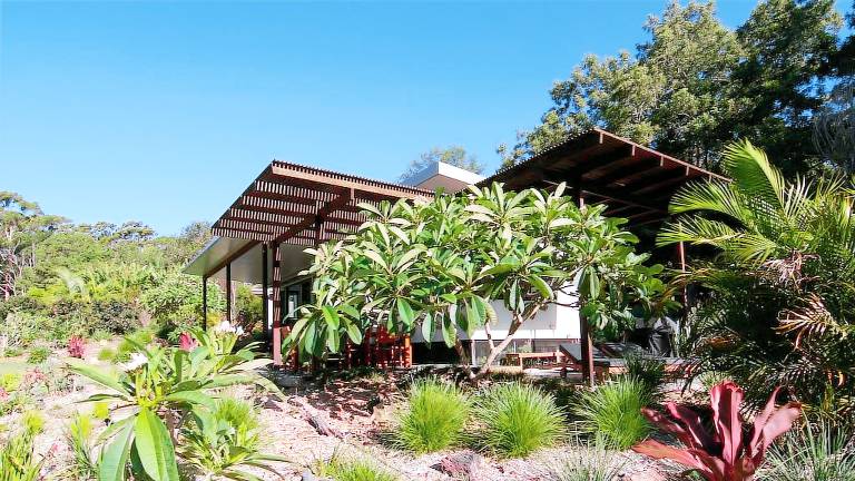 House Bangalow