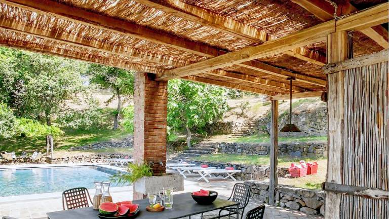 Villa with terrace, private pool & garden — photo 5