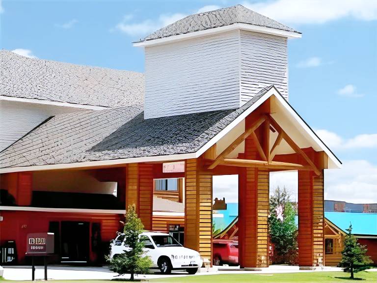 Yellowstone Lodge in West Yellowstone, MT