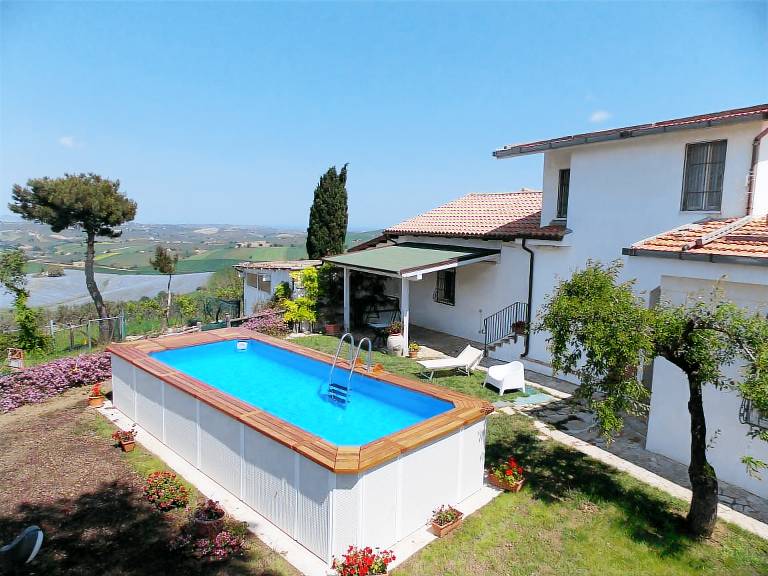 Ferienhaus in Montenero di Bisaccia für max. 9 Personen Ferienhaus in Montenero di Bisaccia für max. 9 Personen