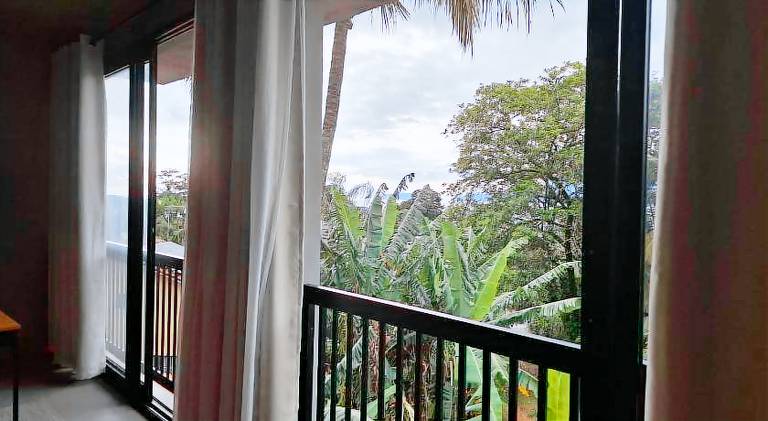 Lodge with garden & terrace — photo 2