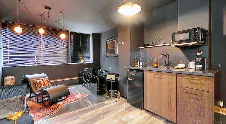 Rental apartment with jacuzzi — photo 3