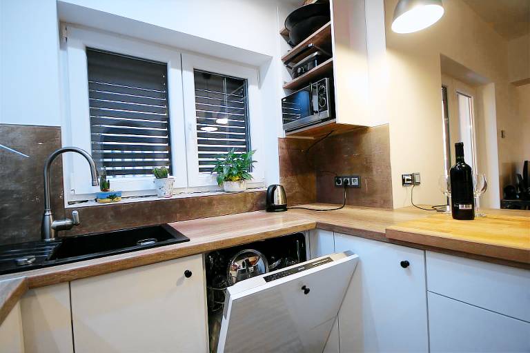 Fully equipped charming rental apartment with pool, terrace & barbecue | Beach nearby | Pets are welcome — photo 3