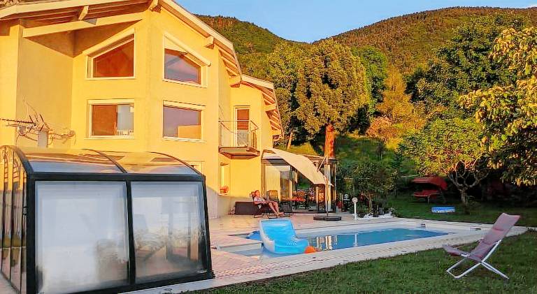 Rental apartment with jacuzzi & pool — photo 3