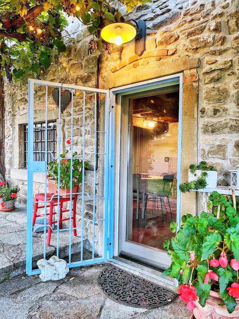 Family-friendly house with private pool, garden & sauna | Pool view | Dogs allowed — photo 4