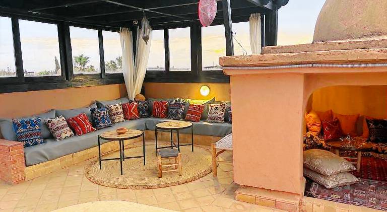 Holiday apartment with pool — photo 4