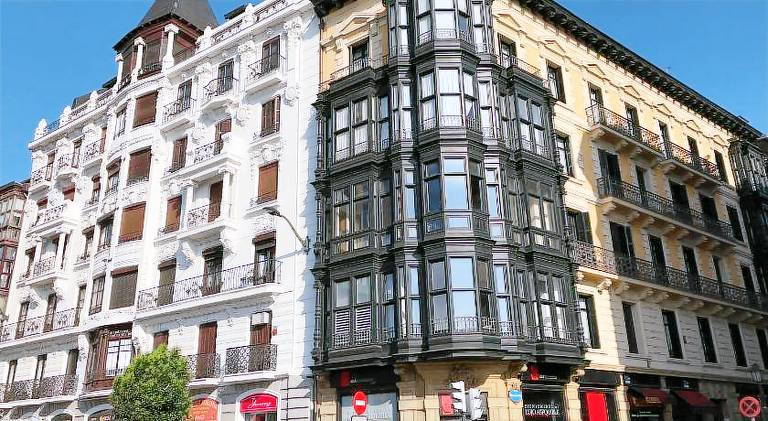 Rental apartment | Close to Mercado de la Ribera | Pet-friendly in Bilbao
