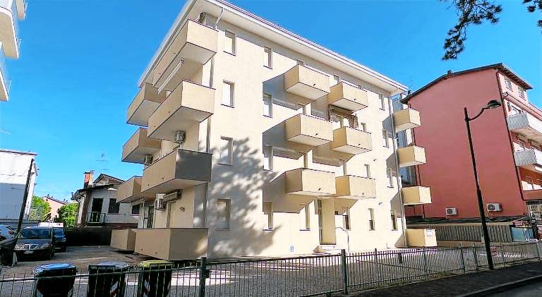 Rental apartment with 2 rooms for 5 persons in Caorle