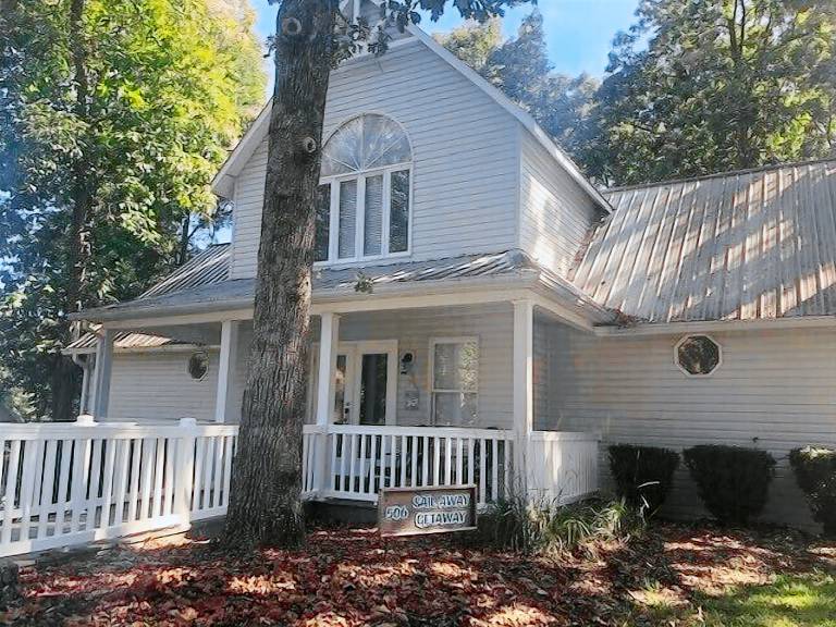 Cabin  Grand Rivers