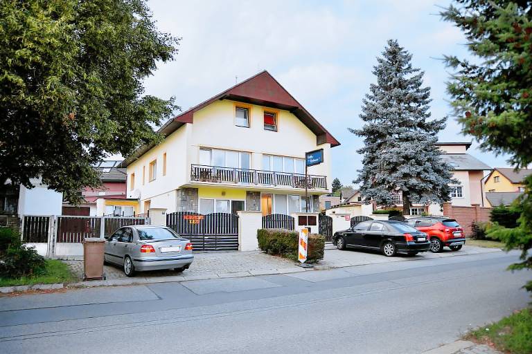 Dům  Chrášťany