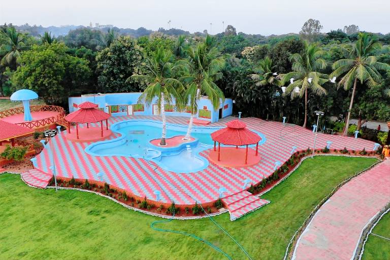 Resort  Hussain Sagar
