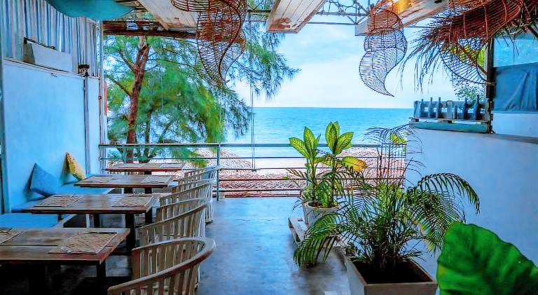 Angels are always welcome by DSK - Beach Hotel — photo 2