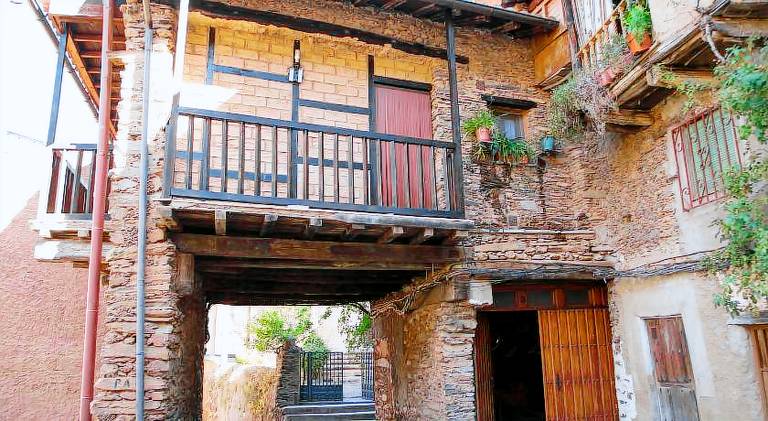 Vacation home with pool in Cáceres